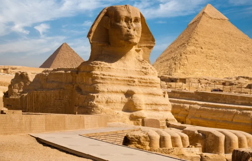 Giza Pyramids and Sphinx Half-Day Tour