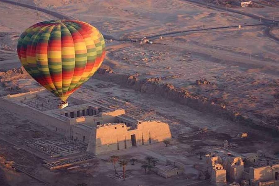 Private 2-Day Luxor Tour with Hot Air Balloon Ride from Marsa Alam