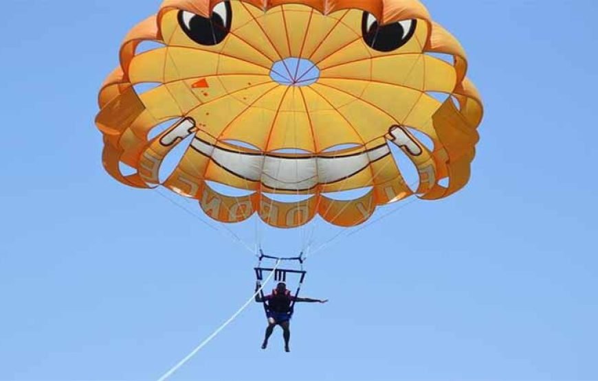 Parasailing Adventure in Hurghada