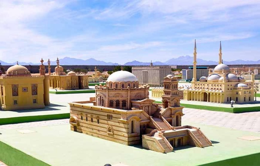 Day Trip in Mini Egypt Park : Hurghada